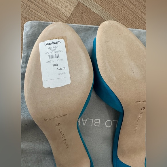 Manolo Blahnik Jada Suede Mule Sandals - Picture 4 of 8